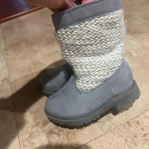 Size 5 toddler girl boots - Picture 2 of 2